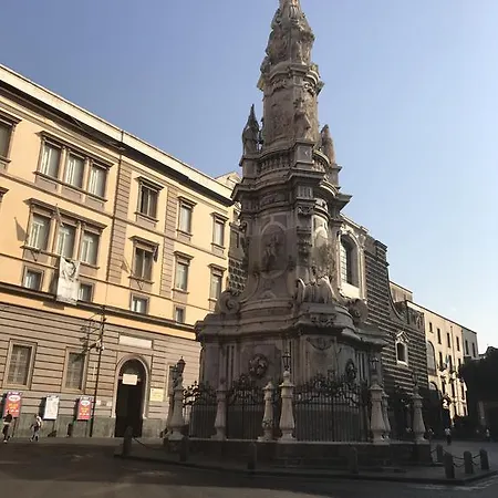 L'approdo Di Dante Nápoles